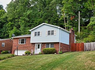 4819 Hialeah Dr, Pittsburgh, PA 15239