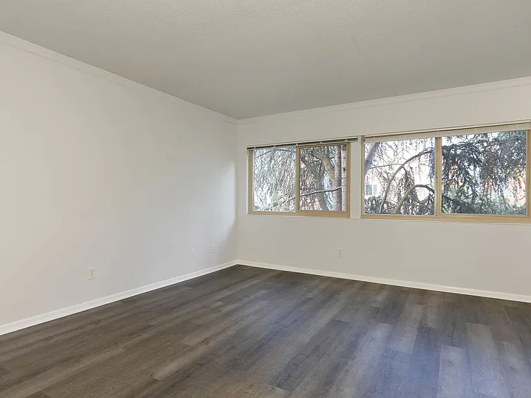 The Willis Apartments — Photo 33