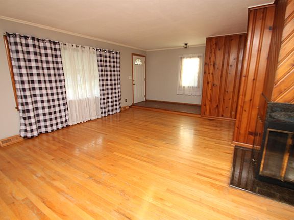 5th image of 2627 Knight Ave