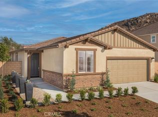 2776 Kings Canyon Dr, Riverside, CA 92509