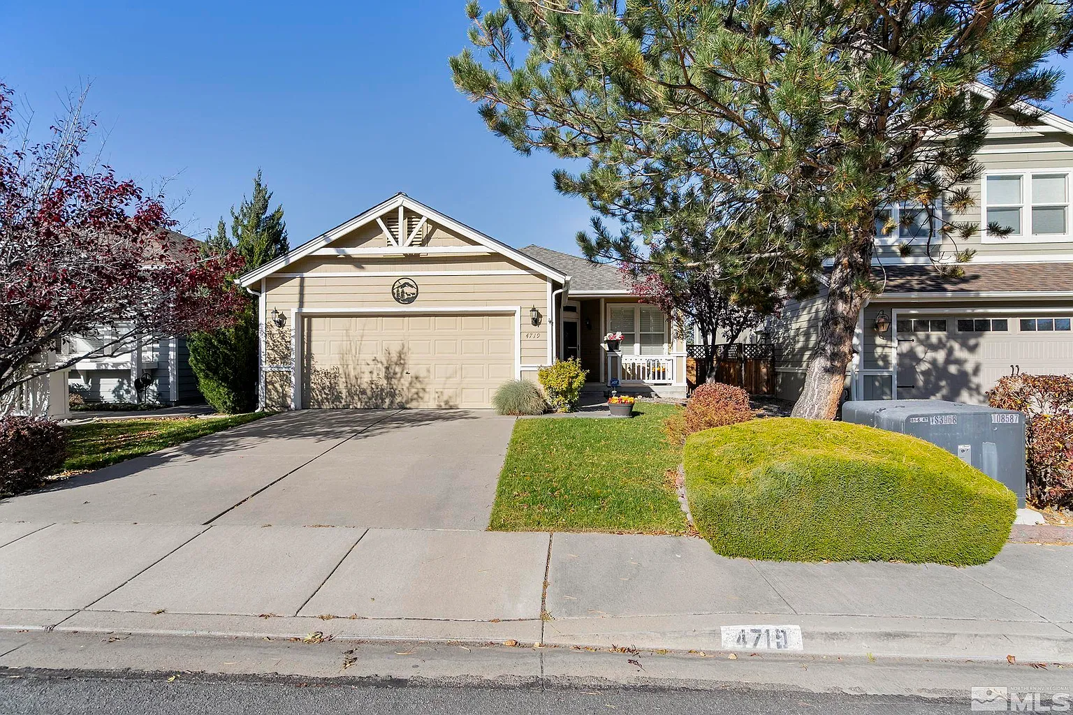 4719 Bradford Ln photo 1