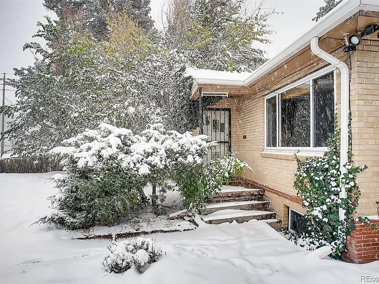 2500 E Jewell Ave — Photo 3