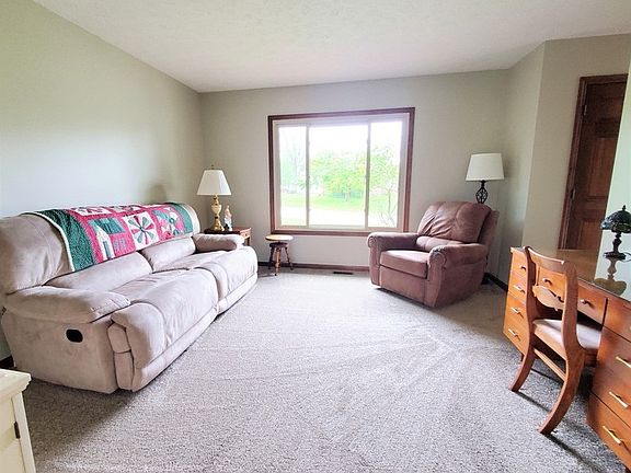 3rd image of 2509 Willowood Dr