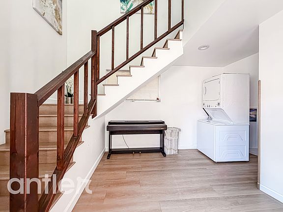 5th image of 1621 S Sherbourne Dr #M1