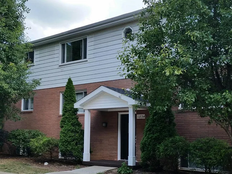 1834 Brenton Rd #1B — Photo 1