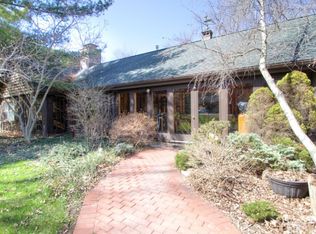 W3893 Lakeview Park Dr, Lake Geneva, WI 53147