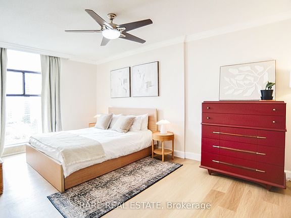 8th image of 135 Marlee Ave #1004