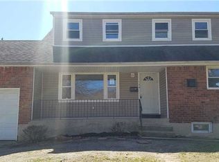 124 Locust Dr, Amityville, NY 11701