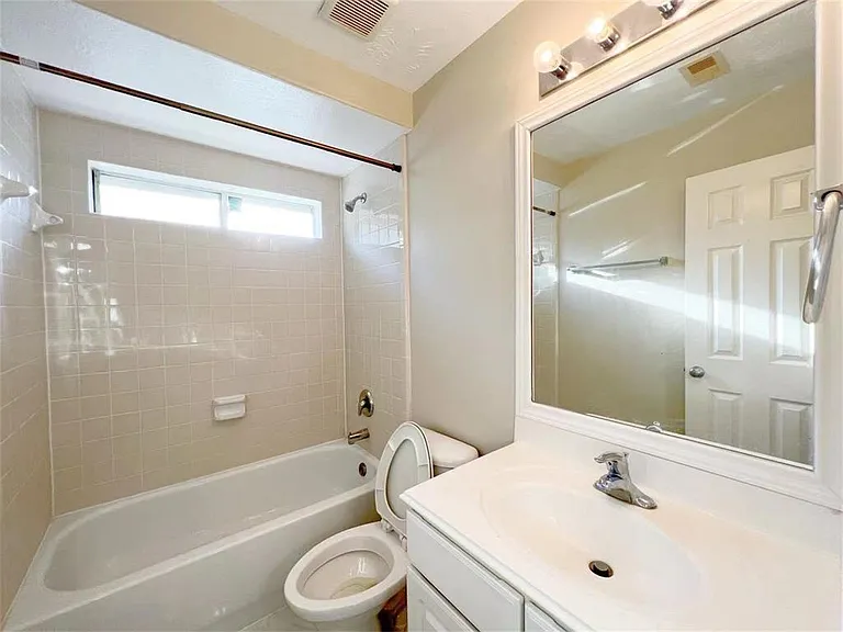 18102 Redoak Manor Ln — Photo 8