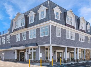 110 New York Ave #2B, Huntington, NY 11743
