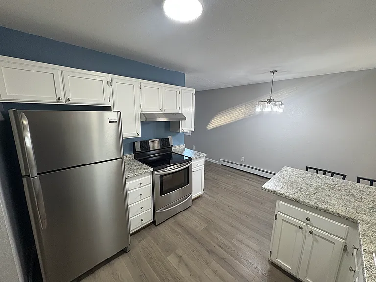 1721 E 59th Ave #3 — Photo 2