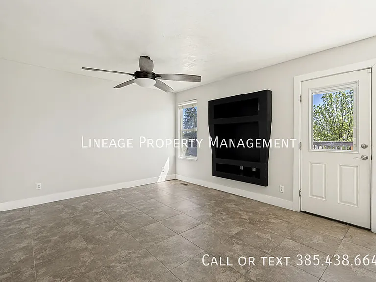 13863 Kessler Peak Dr #A — Photo 5