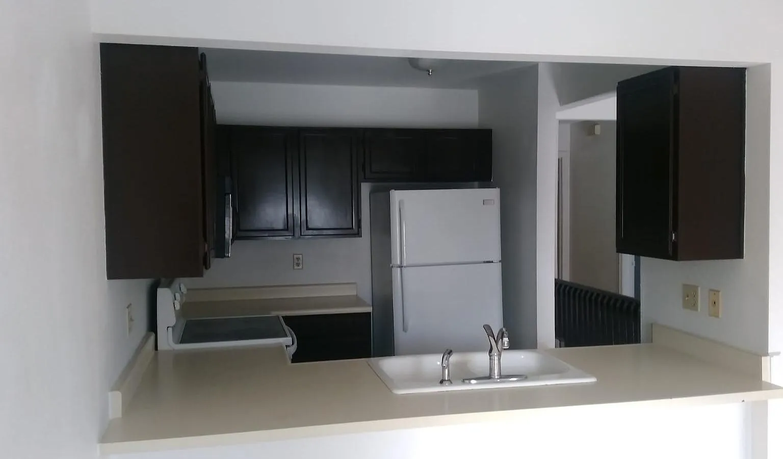 3 bed, 1825 sqft, $2,700 — Photo 3