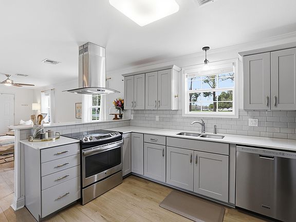 5th image of 3249 W Main St