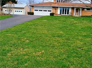 335 Walker Dr, Zanesville, OH 43701