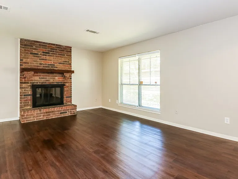 1113 Heiden Ct — Photo 5
