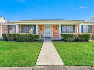 3548 River Oaks Dr, New Orleans, LA 70131