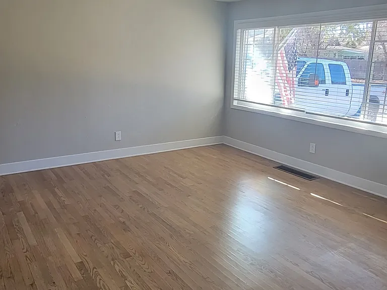 5675 E Minnesota Dr — Photo 4