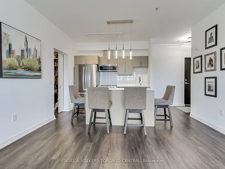 430 Essa Rd #418 — Photo 16