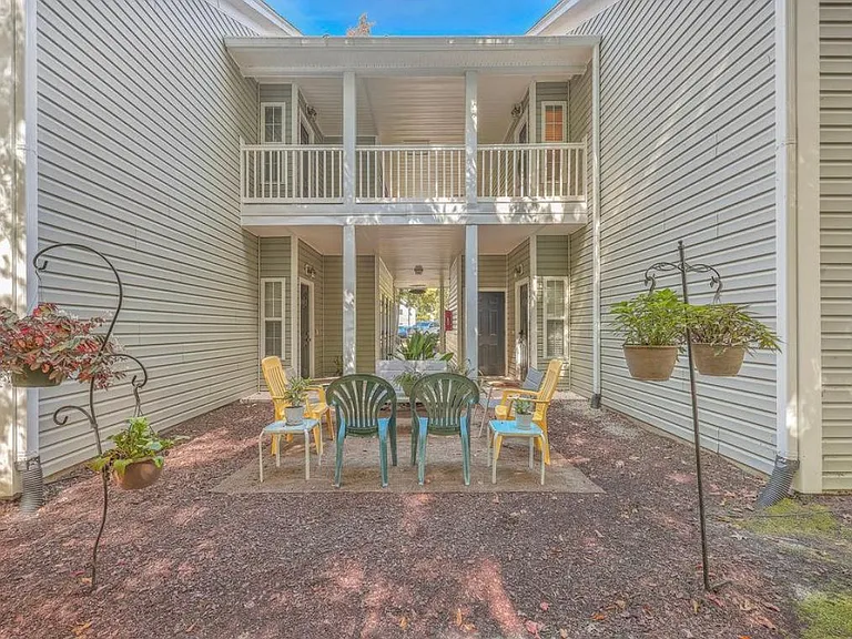507 S Elgin Ct — Photo 22