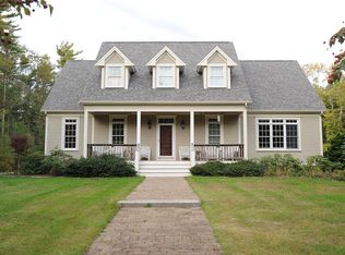 219 New Bedford Rd, Rochester, MA 02770