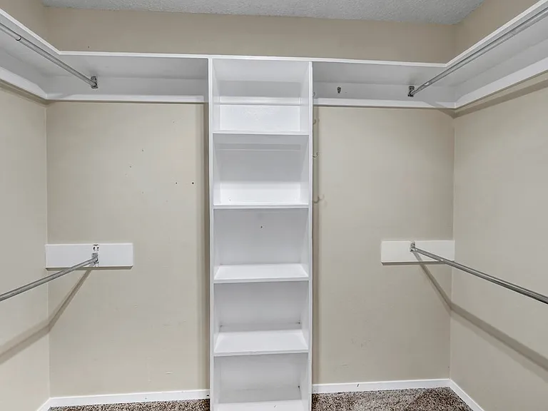 4202 Merrill Dr — Photo 19