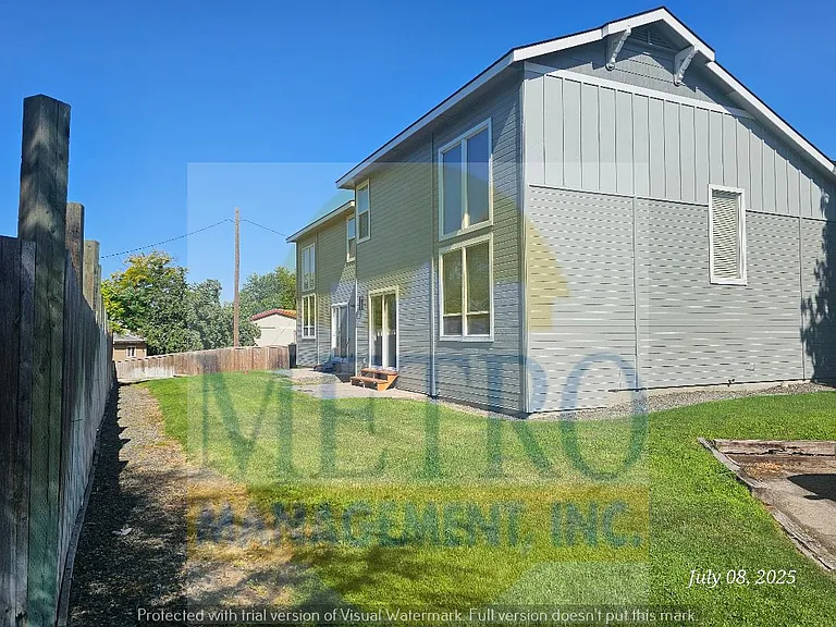 2111 4th St N — Photo 27