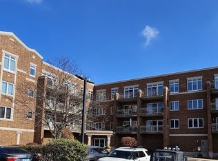 515 Main St APT 411, West Chicago, IL 60185