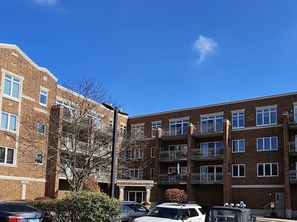 515 Main St APT 411, West Chicago, IL 60185