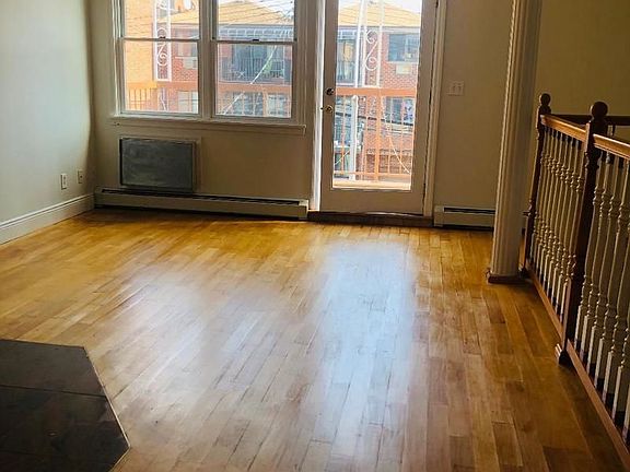 5th image of 31-22 46th St #2DLIP
