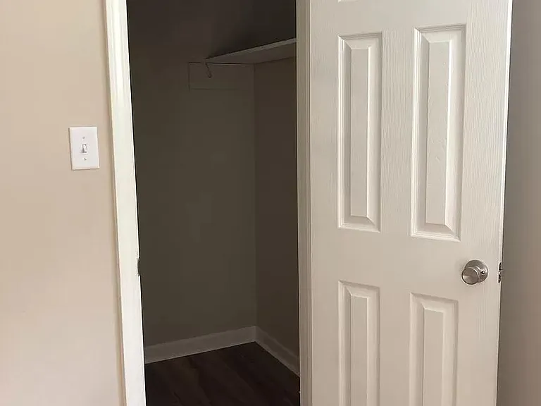1040 Montgomery St #21 — Photo 7