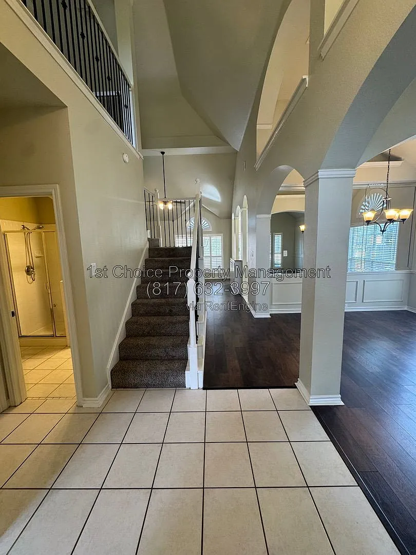 5 bed, 3.0 bath, 2698 sqft, $2,995 — Photo 3