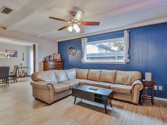 5th image of 4816 55th St