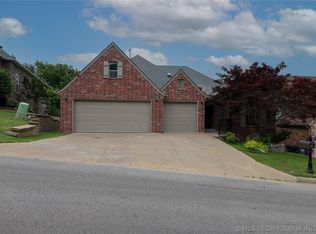 5815 E 75th Pl, Tulsa, OK 74136