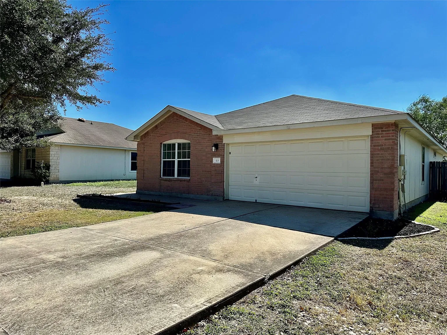 4 bed, 2.5 bath, 1874 sqft, $1,925 — Photo 3