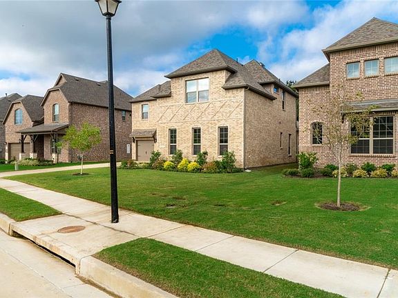 3rd image of 231 Waterview Ct