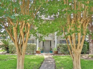 16334 Rainbow Lake Rd, Houston, TX 77095