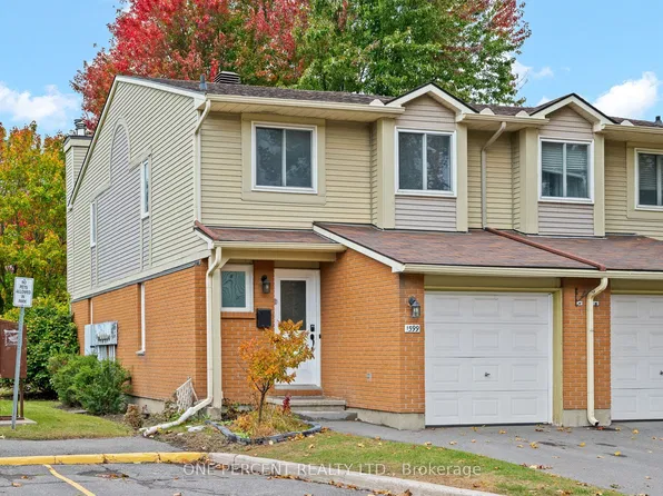 1599 Cheevers Cres, Ottawa, ON K4A 2J6