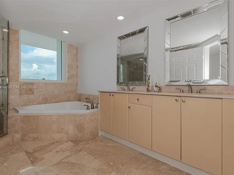 1755 E Hallandale Beach Blvd #1407E — Photo 23