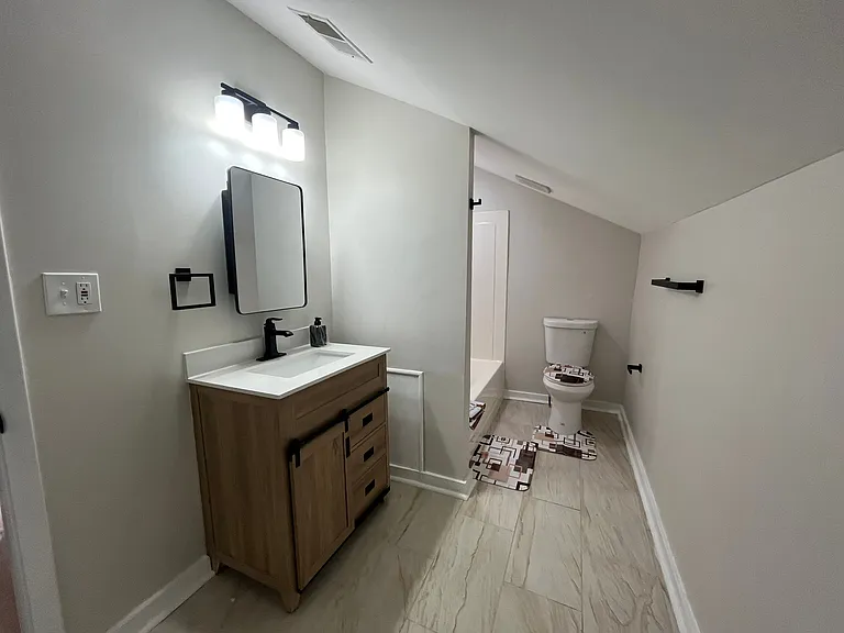 1104 Sheffield St #3 — Photo 15