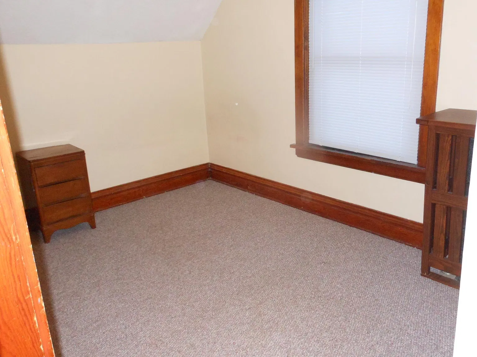 3 bed, 1.5 bath, 740 sqft, $1,875 — Photo 4