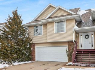 30 Florence Way, North Liberty, IA 52317