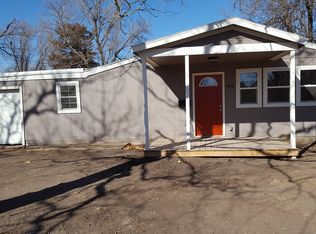 1440 Pawnee Ave, Salina, KS 67401