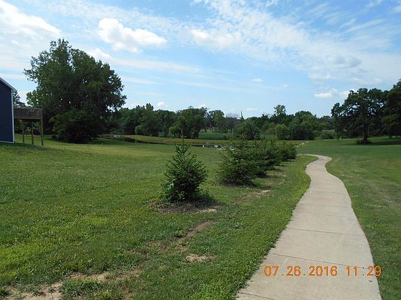 4th image of 539 Lake Park Dr