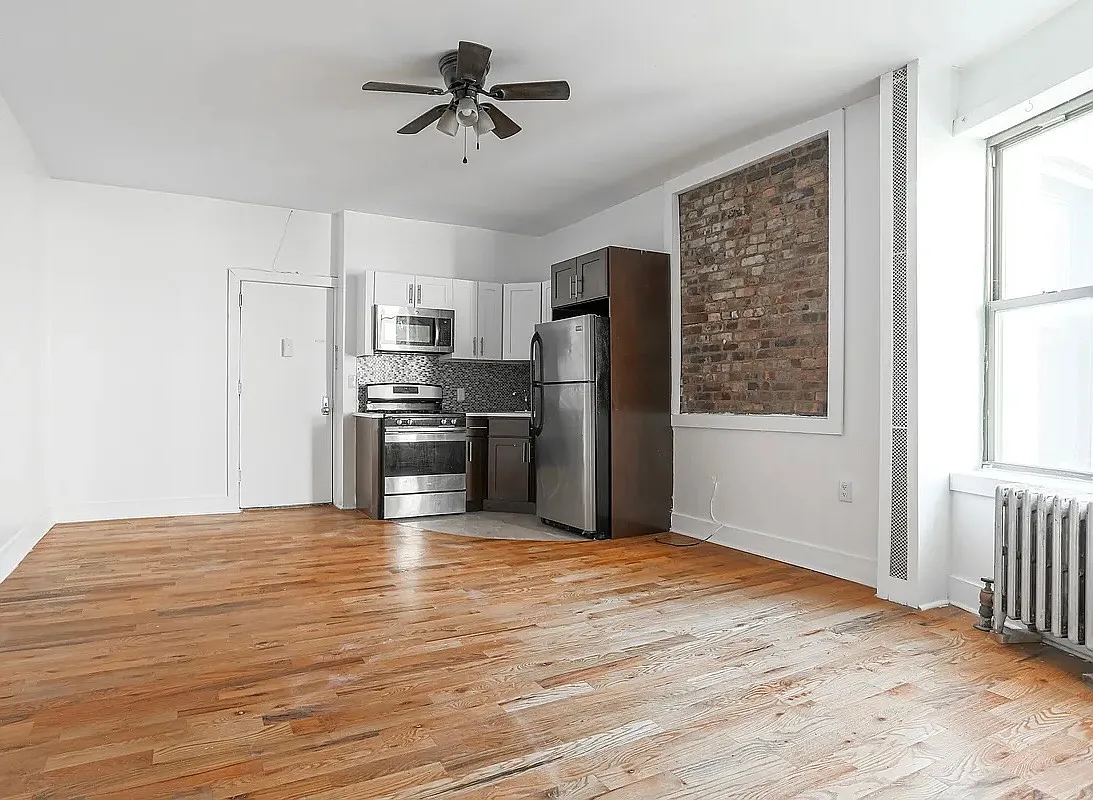 Building Photo - 60 Clarkson Ave #3D