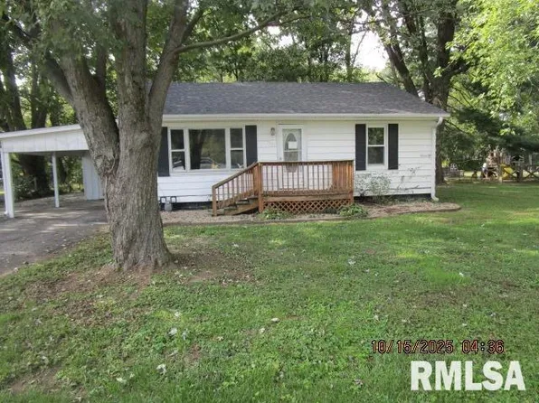 1121 SW 6th St, Fairfield, IL 62837