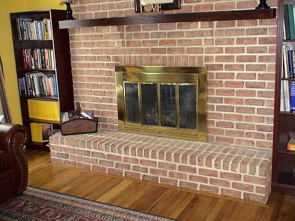 Living room with gas fireplace