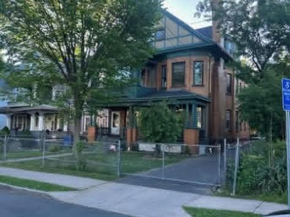 22 Burton Street, Hartford, CT 06112