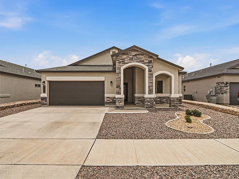 14740 Mike A Mendoza Ave — Photo 1