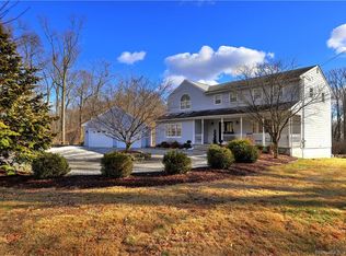 51 Lovers Ln, Monroe, CT 06468